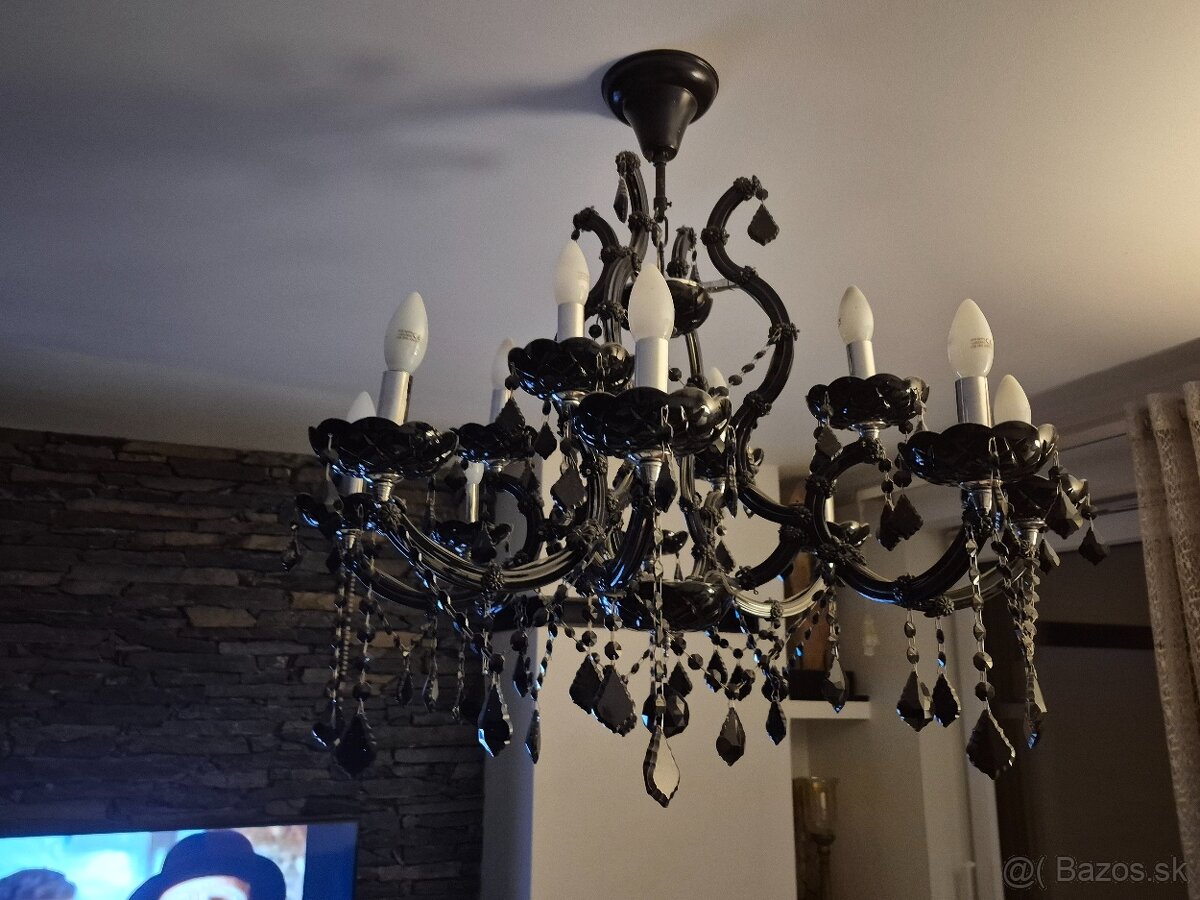 Veľký krištáľový luster
