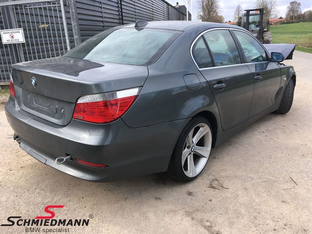 Kupim predny aj zadny naraznik na bmw e60, titangrau 2