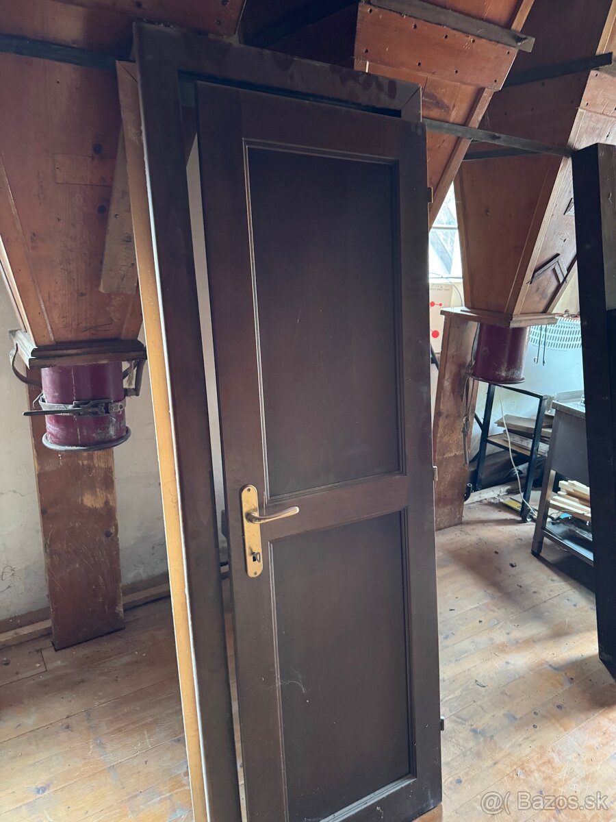Dubové dvere 60cm