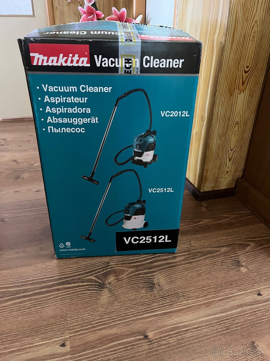 Makita vysávač