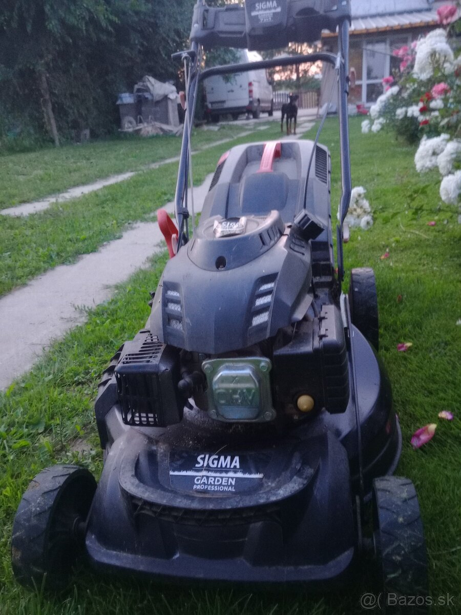 Benzínová kosačka