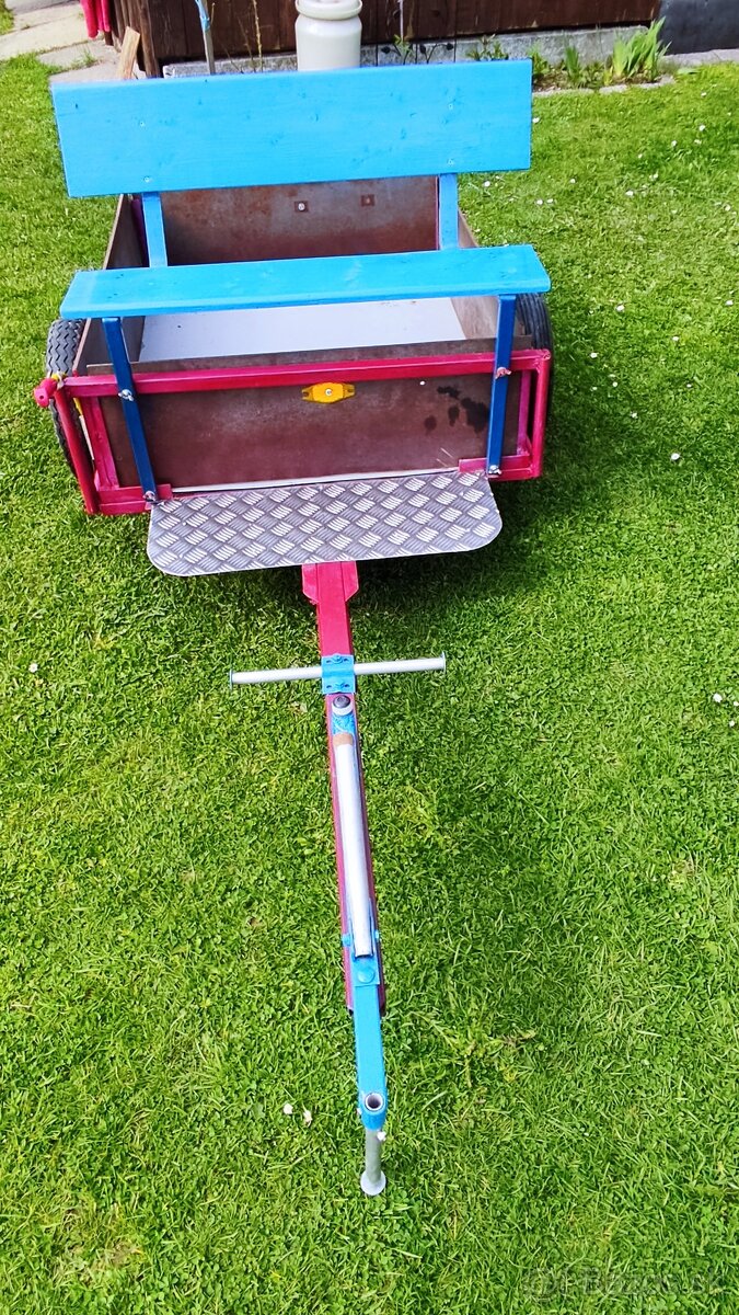 Vlečka za malotraktor
