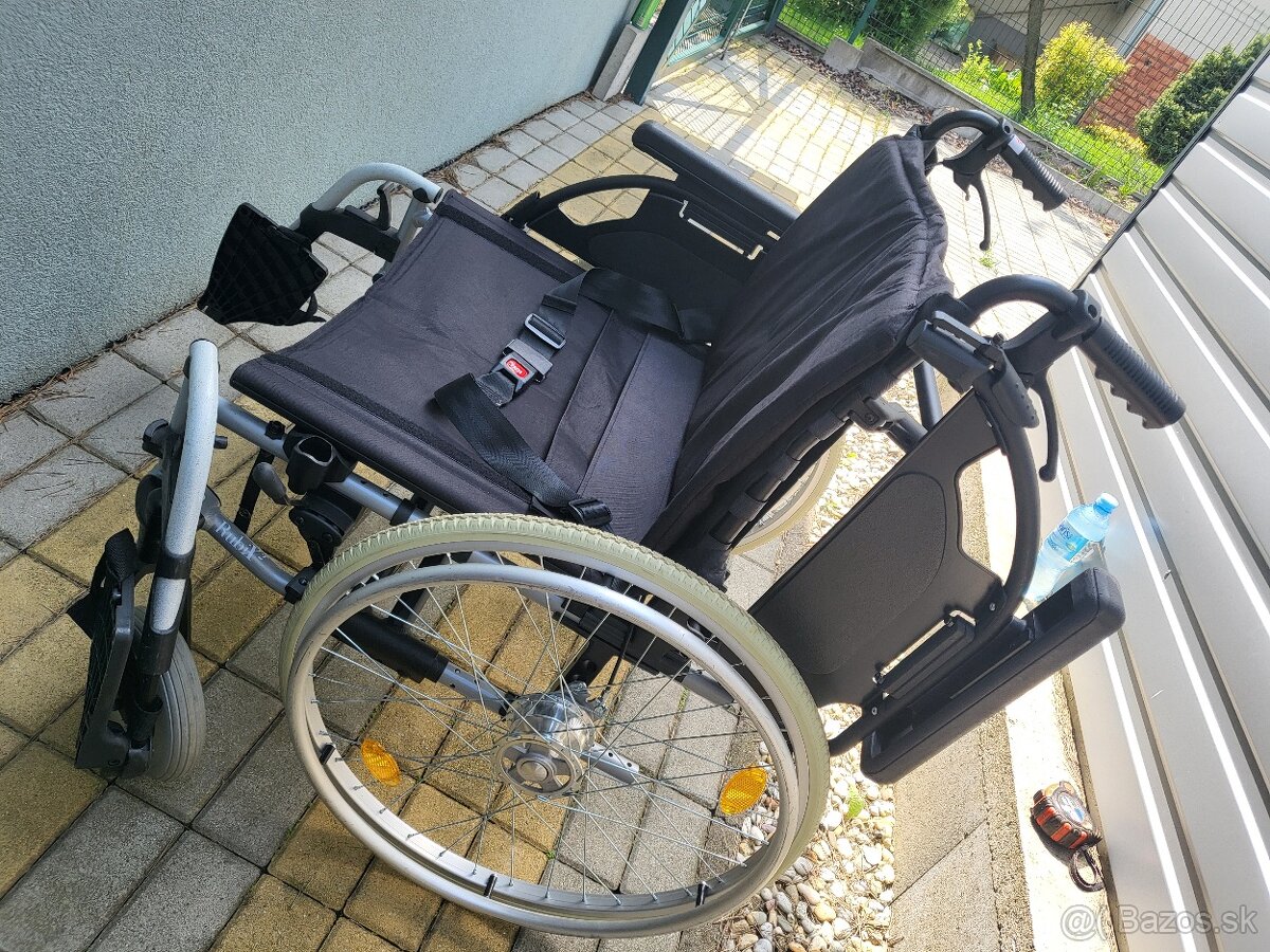 invalidny vozík XL 61cm do170kg pridavne brzdy pre asistent