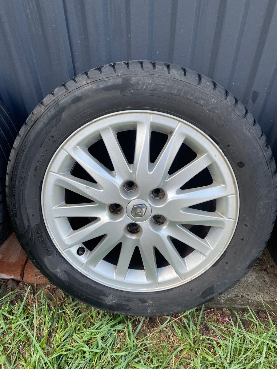 elektrony s gumami 205/55R16