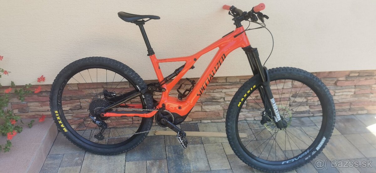 Elektro bicykel Specialized turbo levo