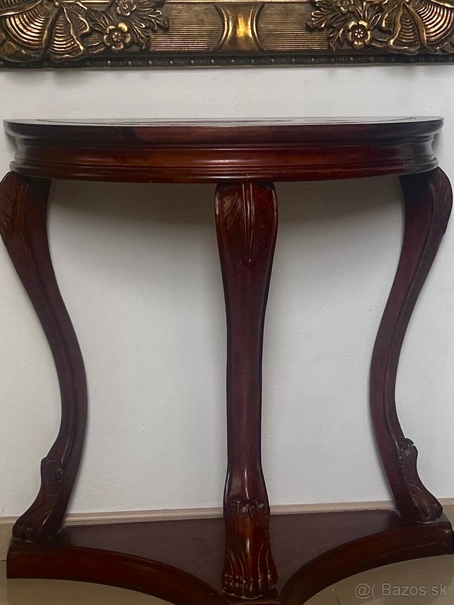 Starožitný konzolový stolík z masívu