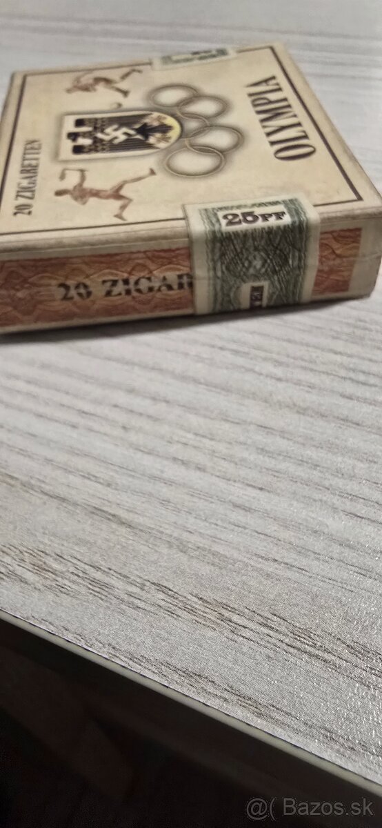 Cigarety 1936 zabalené