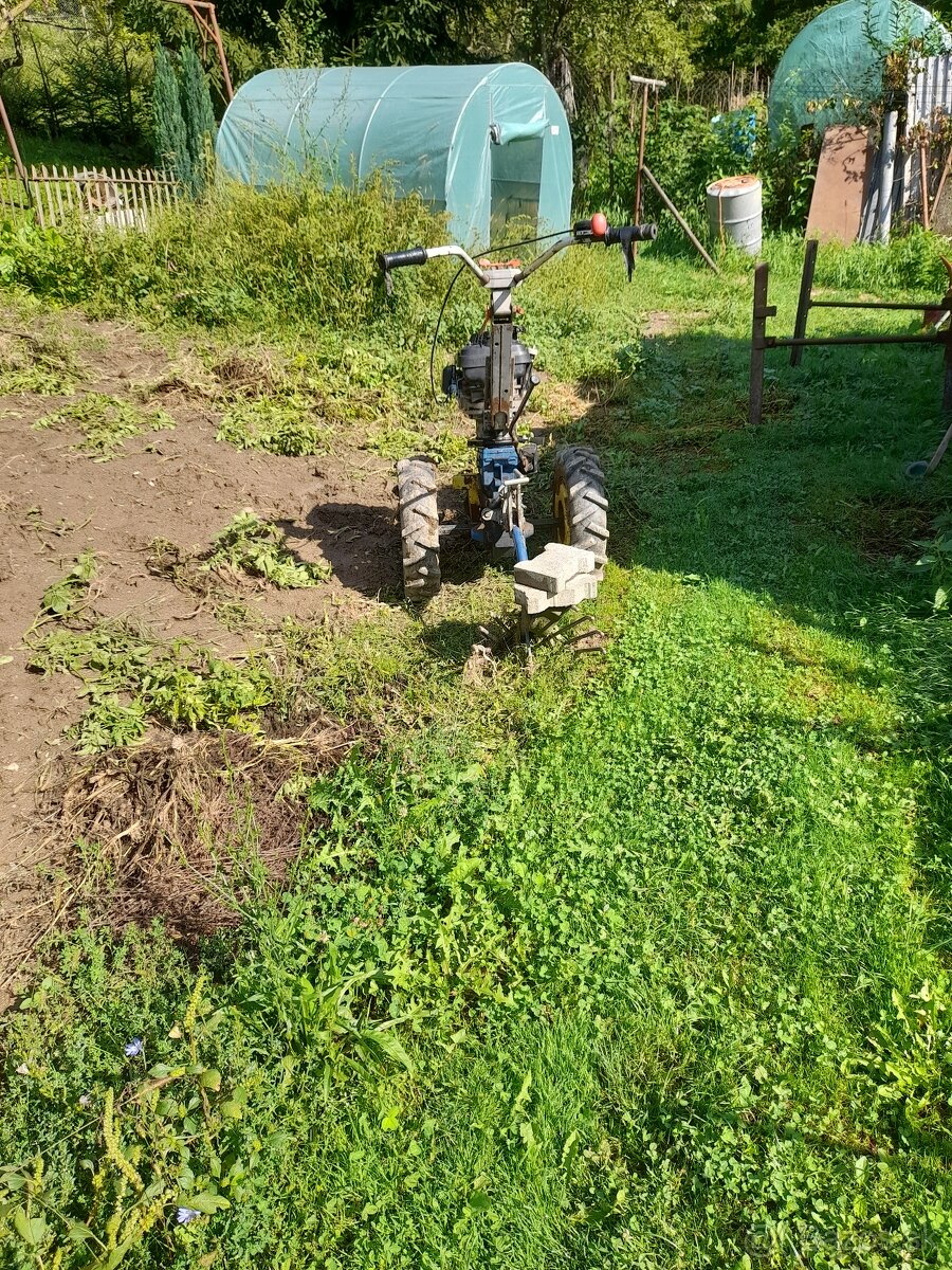 Agzat s príslušenstvom