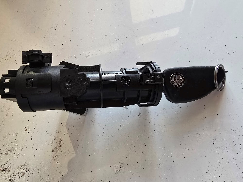 Spínacia skrinka Alfa Romeo 147