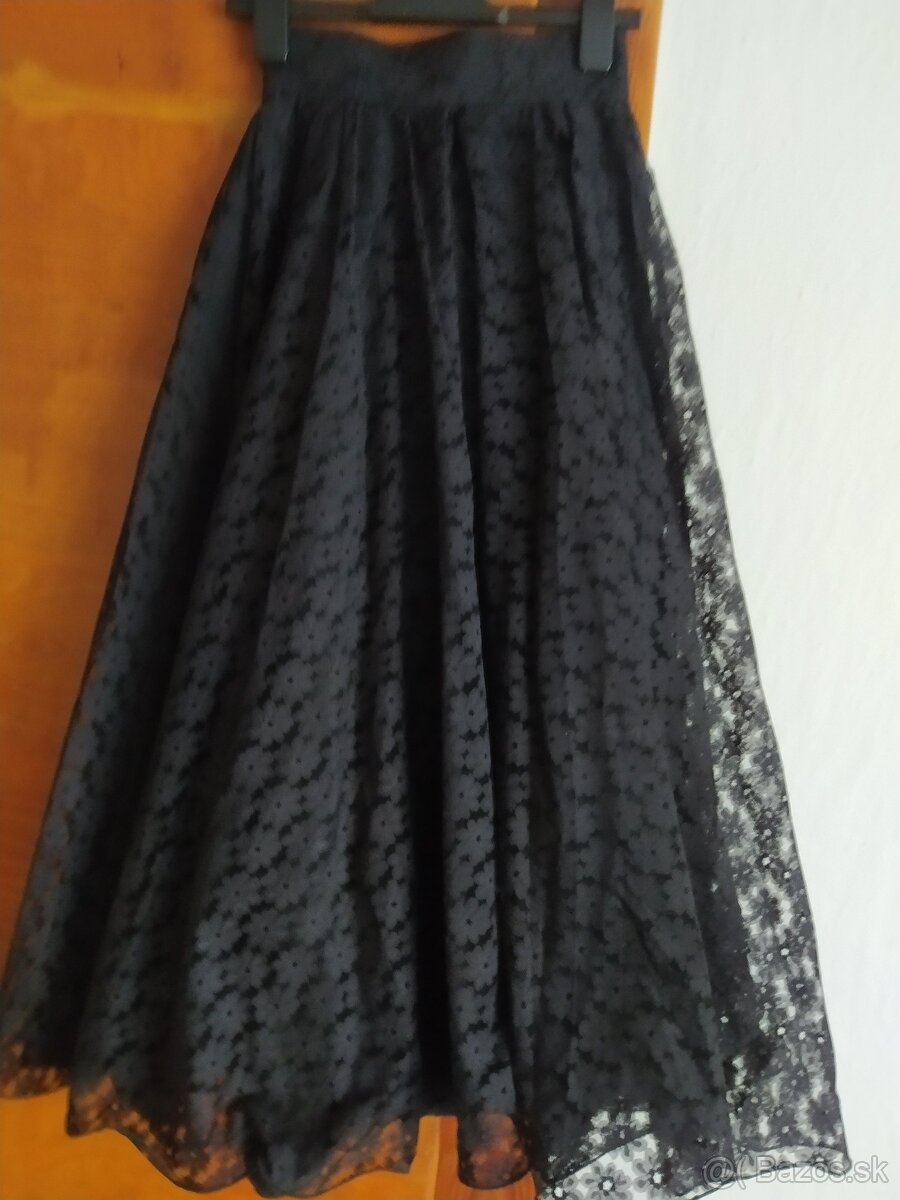 dívčí: krajková sukně, 2 halenky, šaty, vel S,M