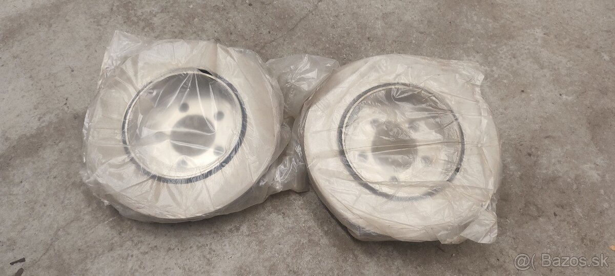 Zadné brzdové kotúče Chrysler 300C