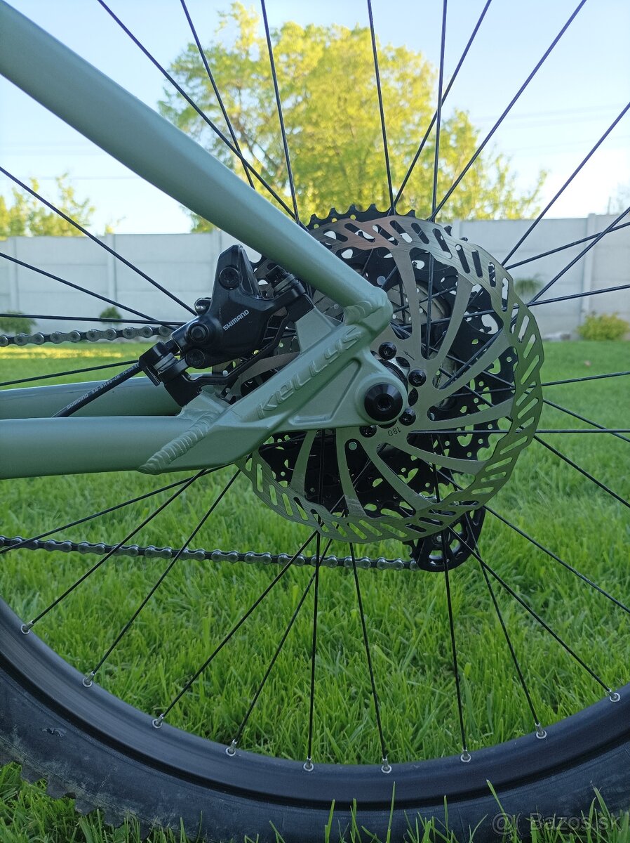 Predám bicykel Gibon 30 veľ. L