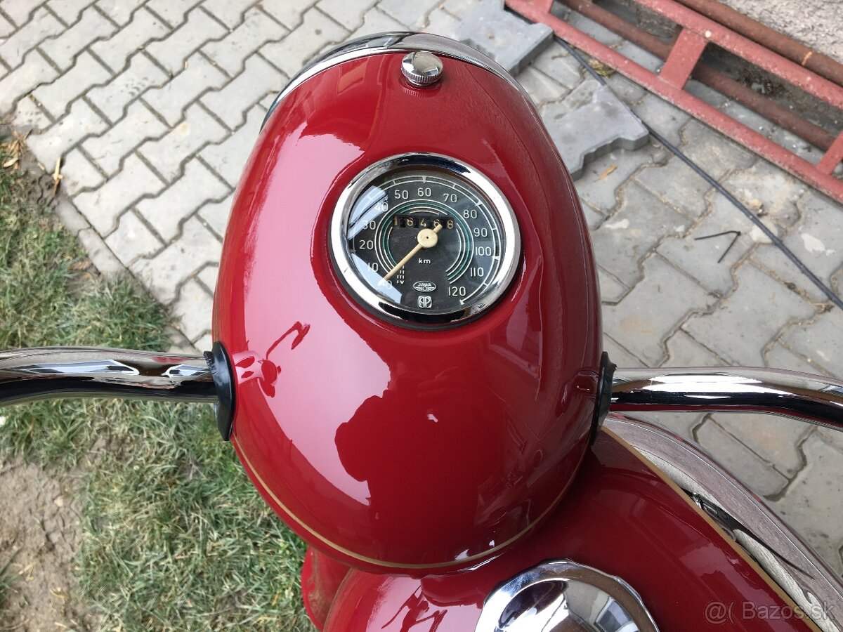 Jawa ČZ 150 352