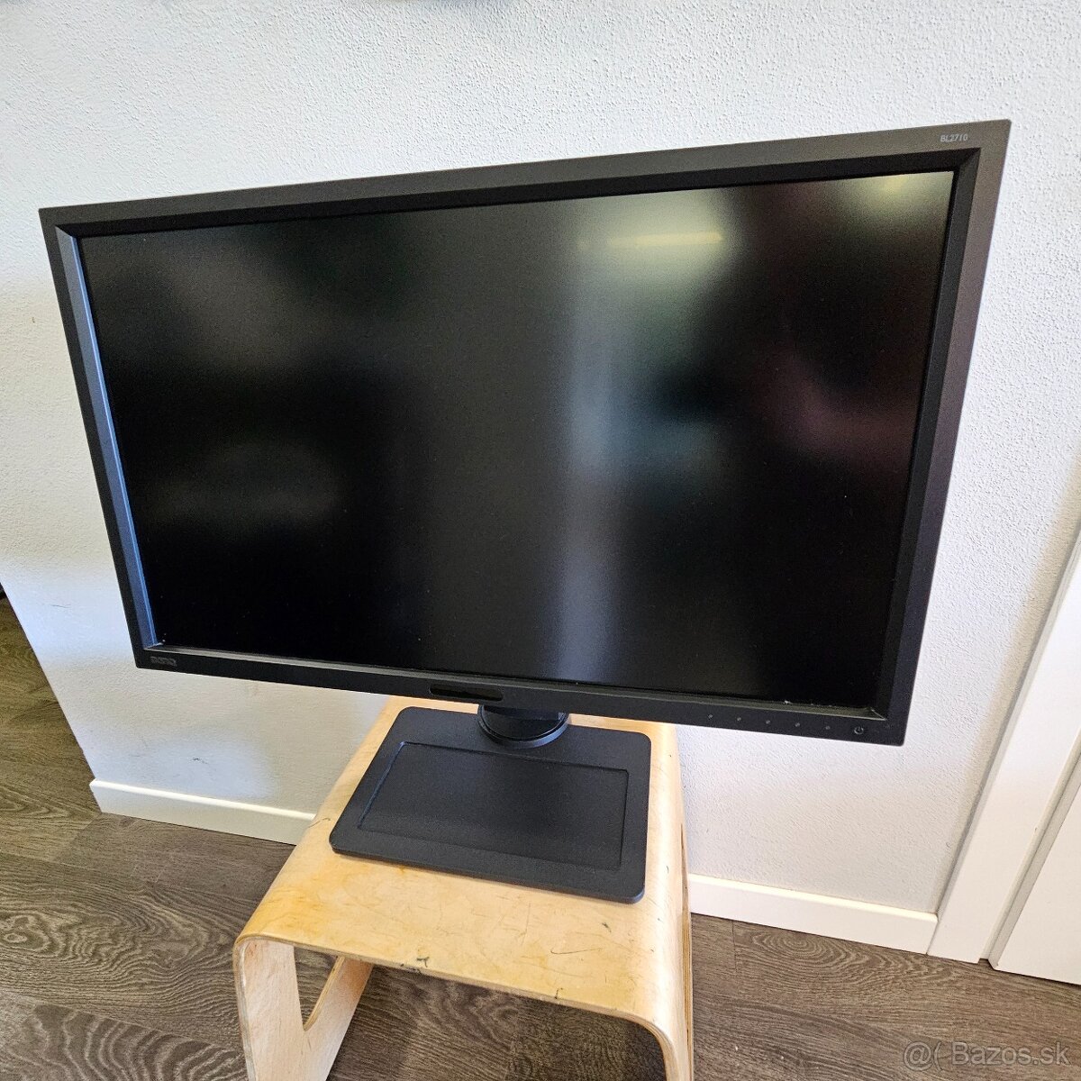 27 palcový monitor Benq BL2710