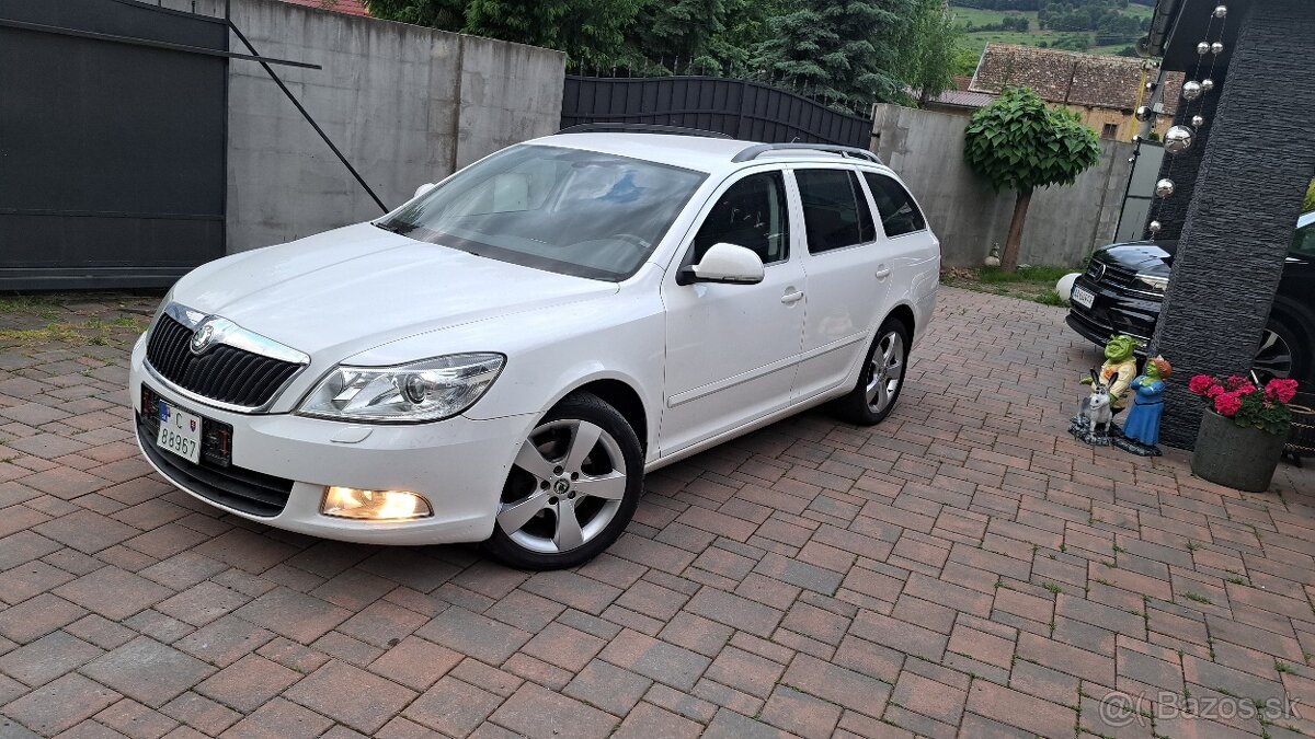 Škoda OCTAVIA Combi 2.0 TDI DSG MODEL 2013