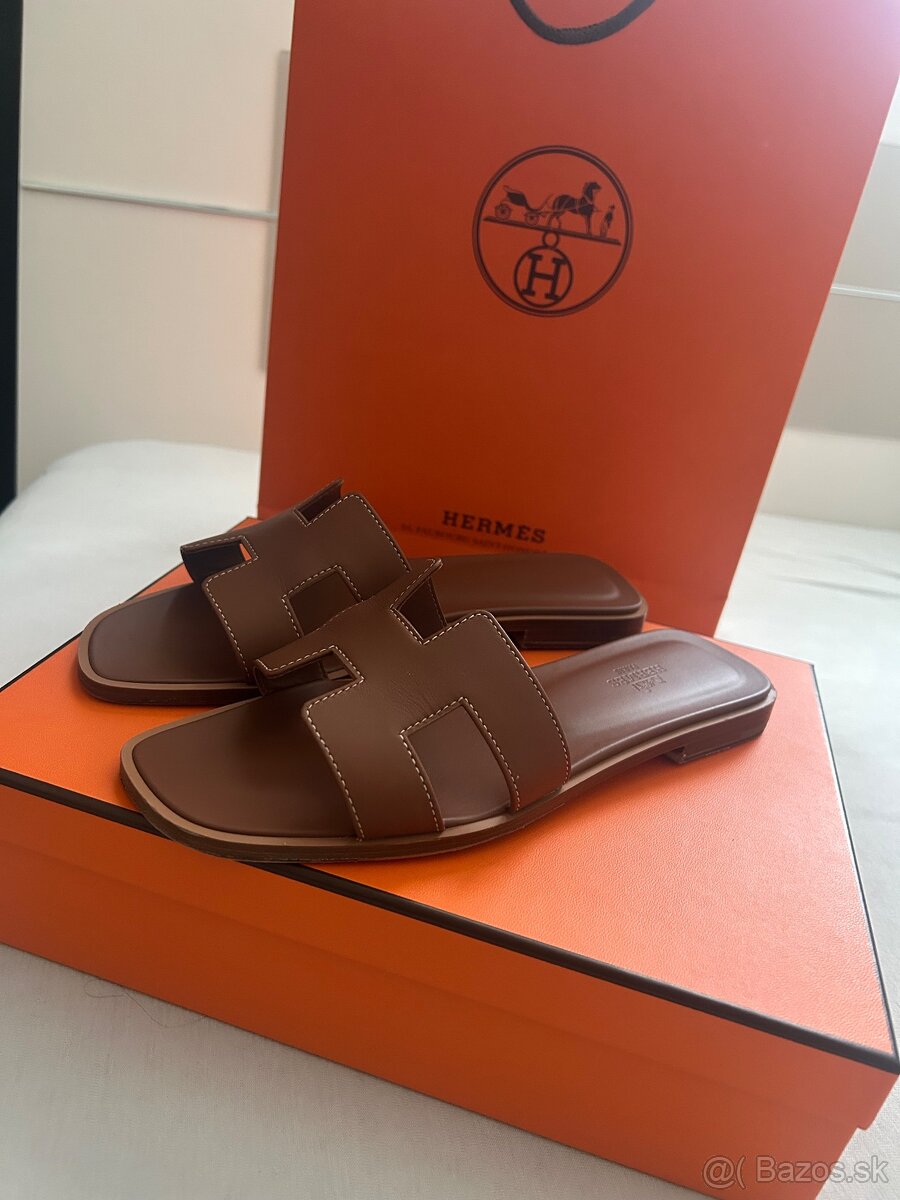 Hermés Oran Gold
