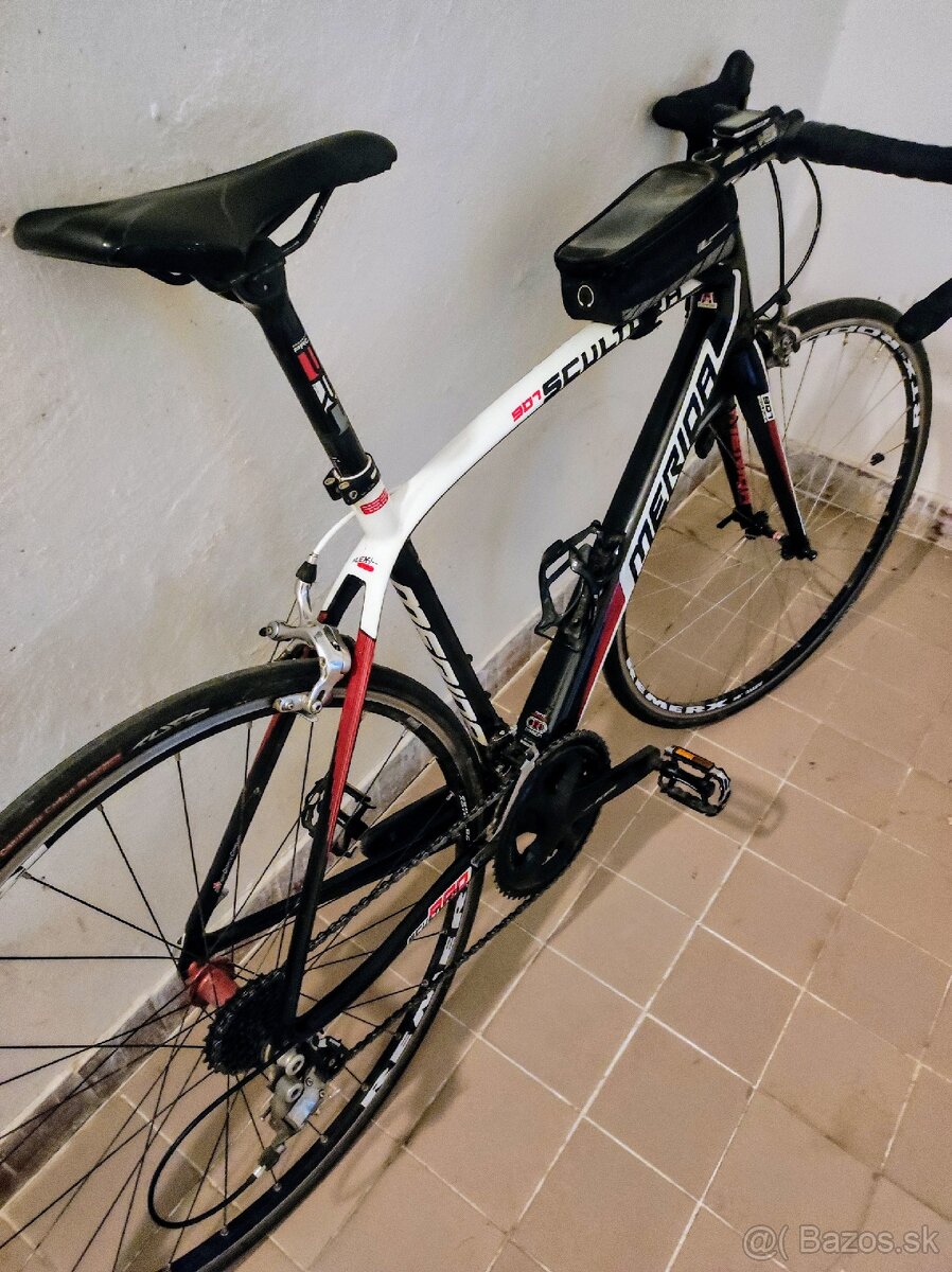 Cestný bicykel Merida