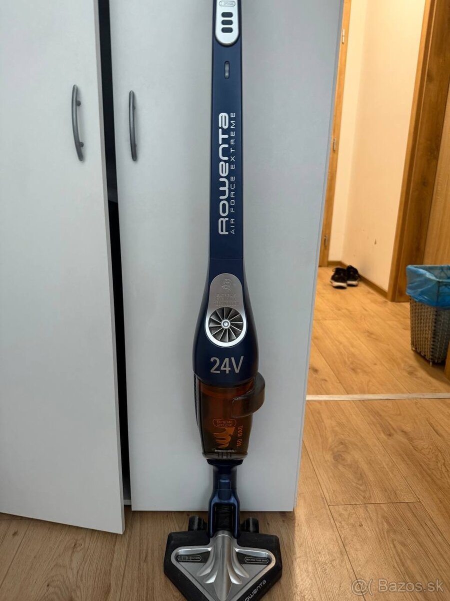 vysávač