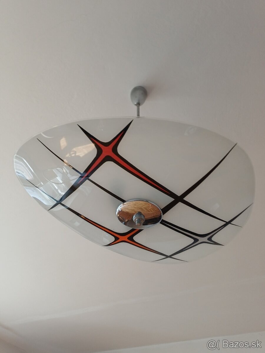 Retro luster - Rezervovany