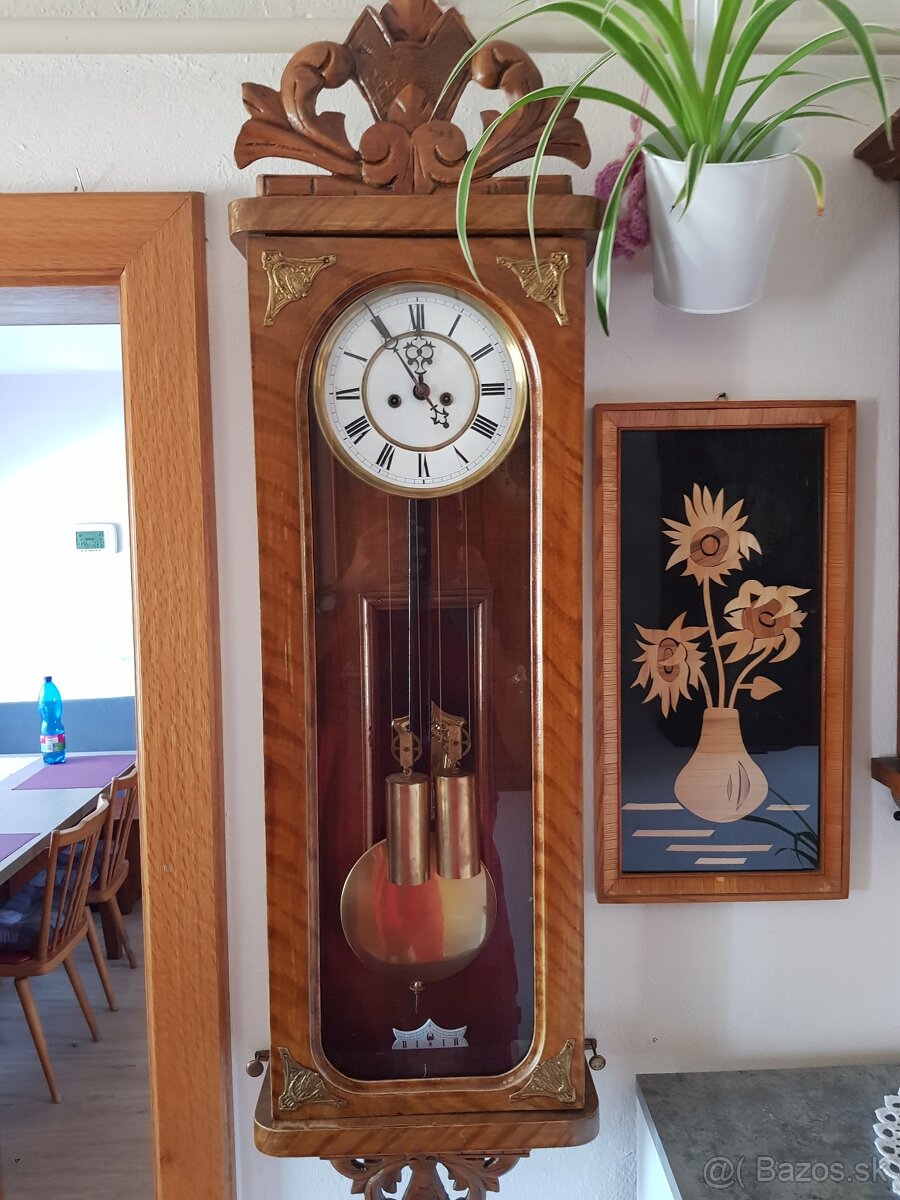 Starozitne hodiny zavazove