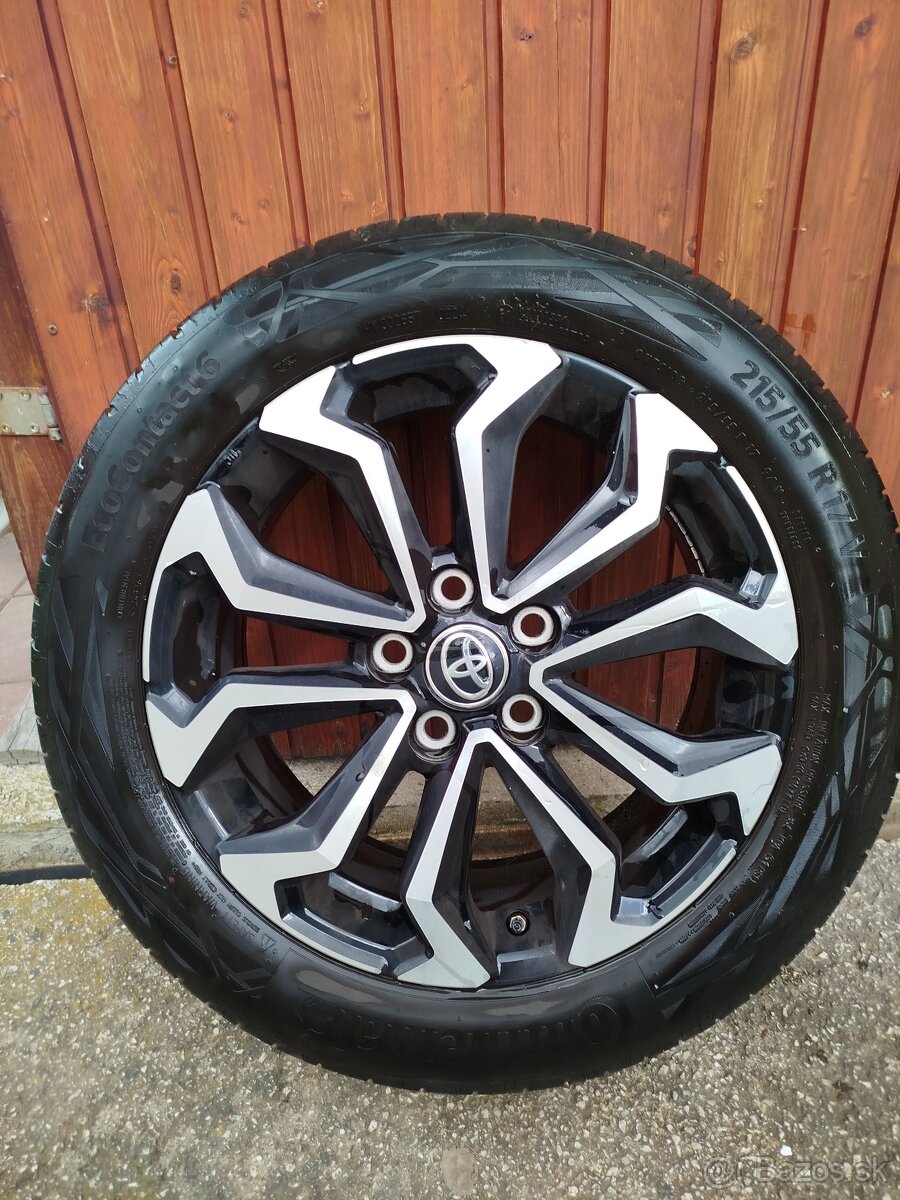 Pneumatiky Continental 215/55 R17 V letné