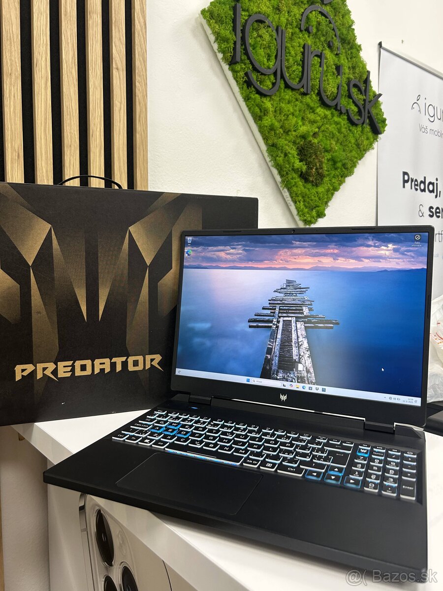 Acer Predator PHN16-71