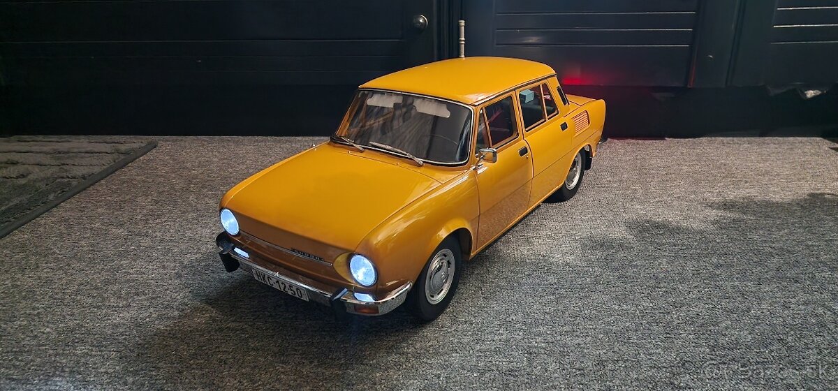 Predám Škoda 100 1:8 DeAgostini