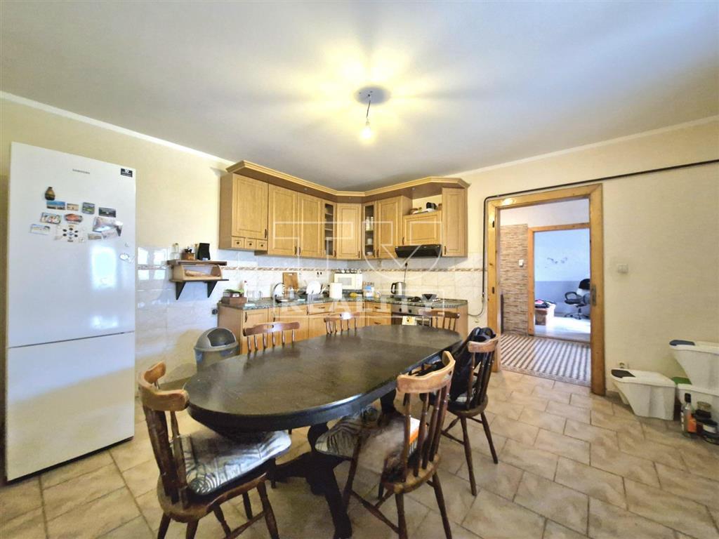 Znížená cenaTUreality ponúka na predaj 4-izbový...