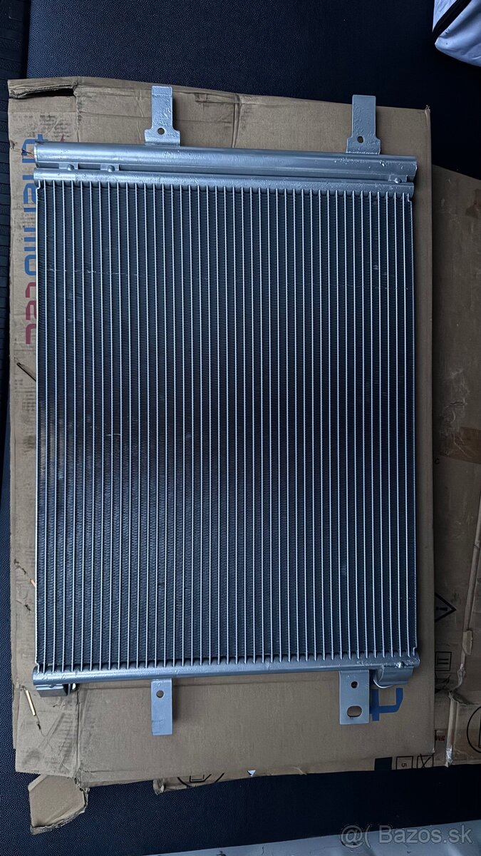 Predám nový chladič klimatizácie KTT110289