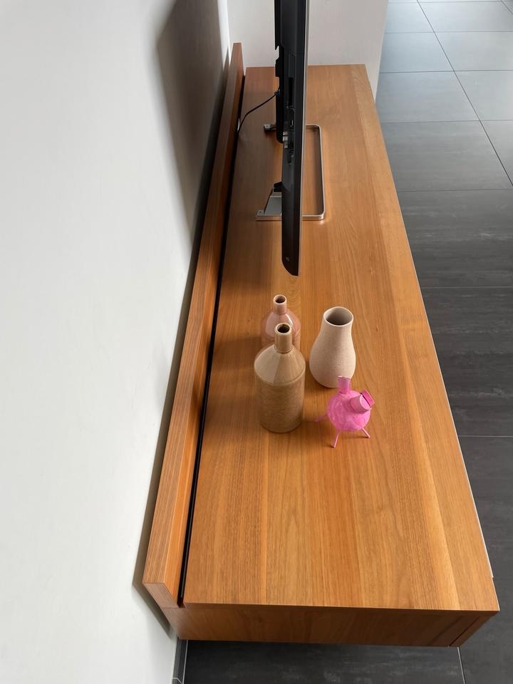 Predám TV skrinka/ komoda