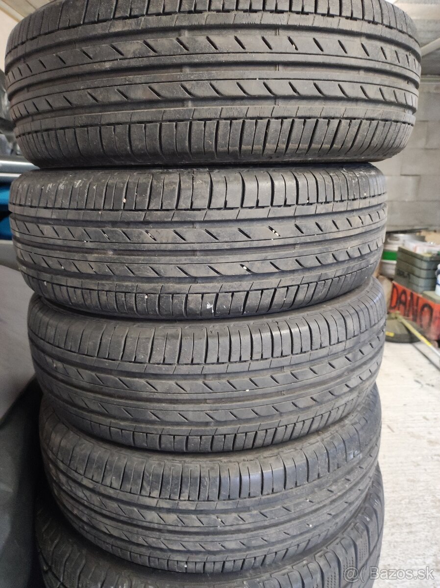 Predám 4ks letné pneu BRIDGESTONE 185/65 R15