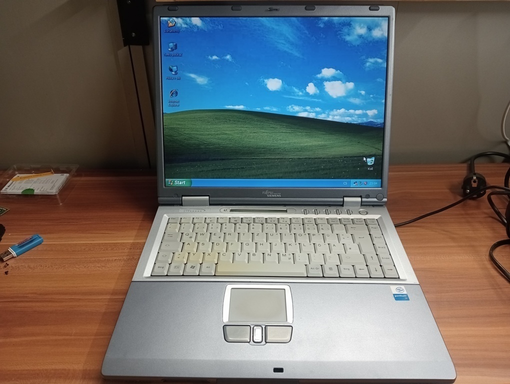 predám notebook FUJITSU LIFEBOOK 4010D ,WINDOWS XP