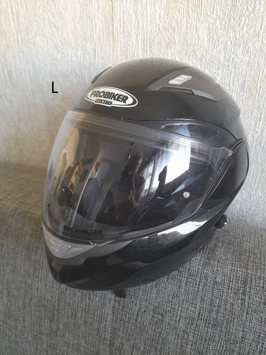 moto helma L