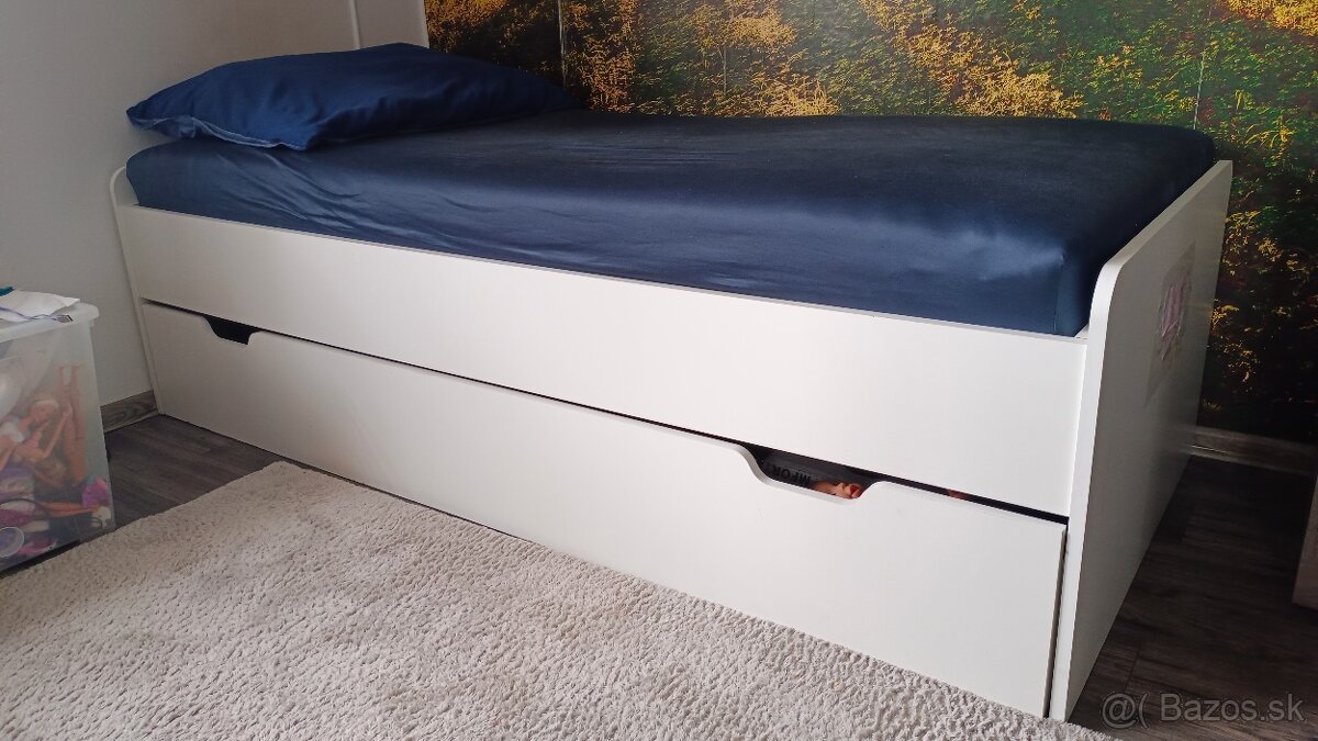 Posteľ + výsuvná posteľ 90x200