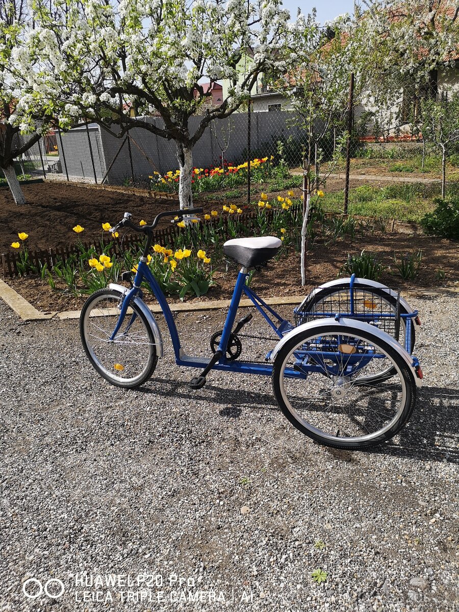 Trojkolesový bicykel - trojkolka