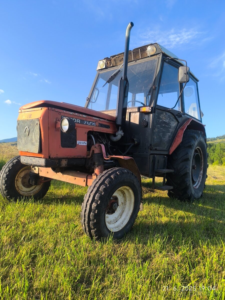 Zetor 7011