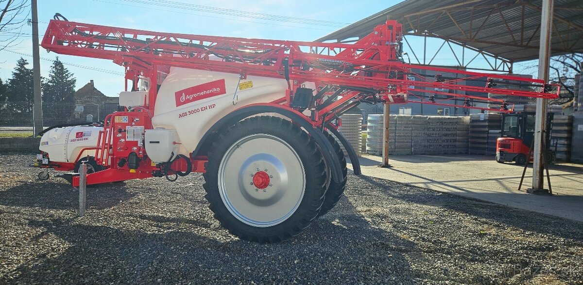 Postrekovač Agromehanika AGS3000 24 HP