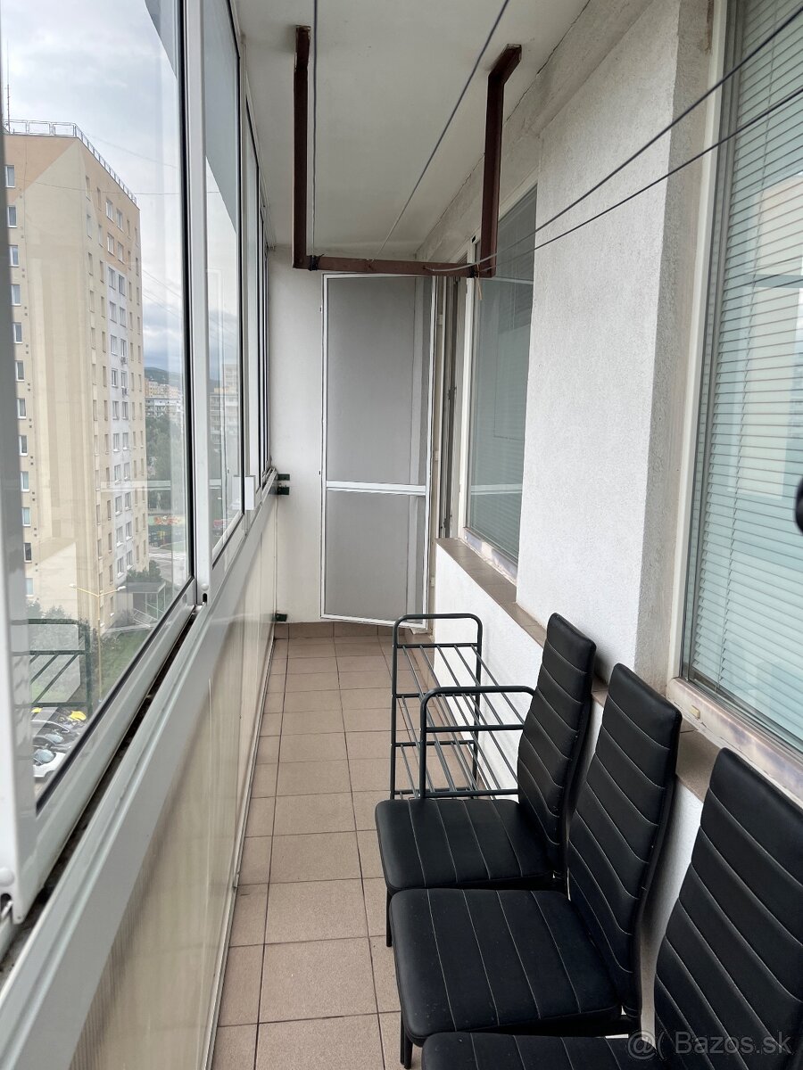 dám do nájmu celý byt 50 m2 v Košiciach centre 3 študentkám