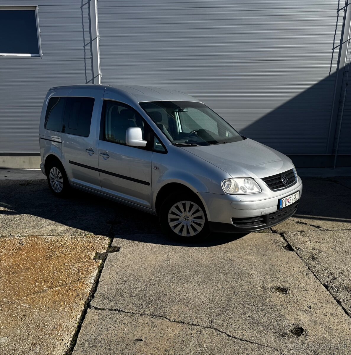 Volkswagen Caddy 1.9 TDi Trendline - 2010 - SK ŠPZ