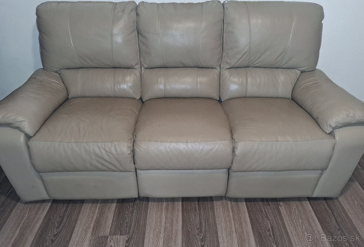 Polohovací kožený gauč