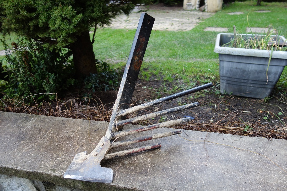 Vyorávací pluh za TZ 4k