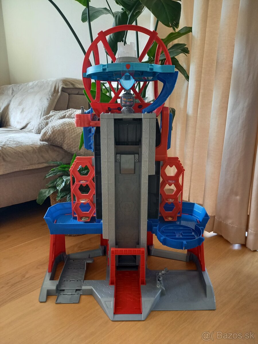 Labková patrola veža