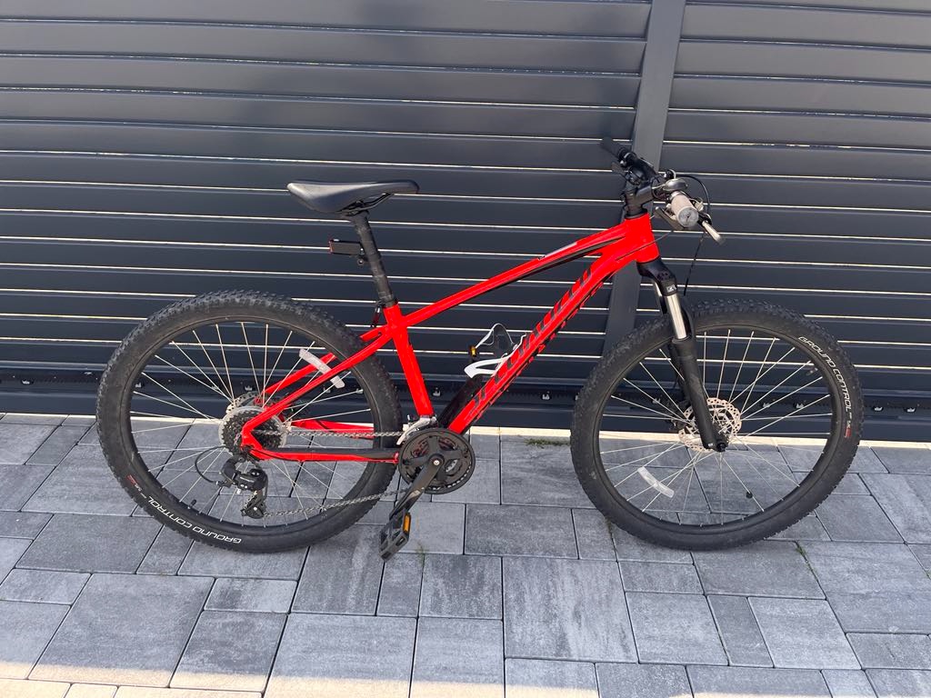 SPECIALIZED
