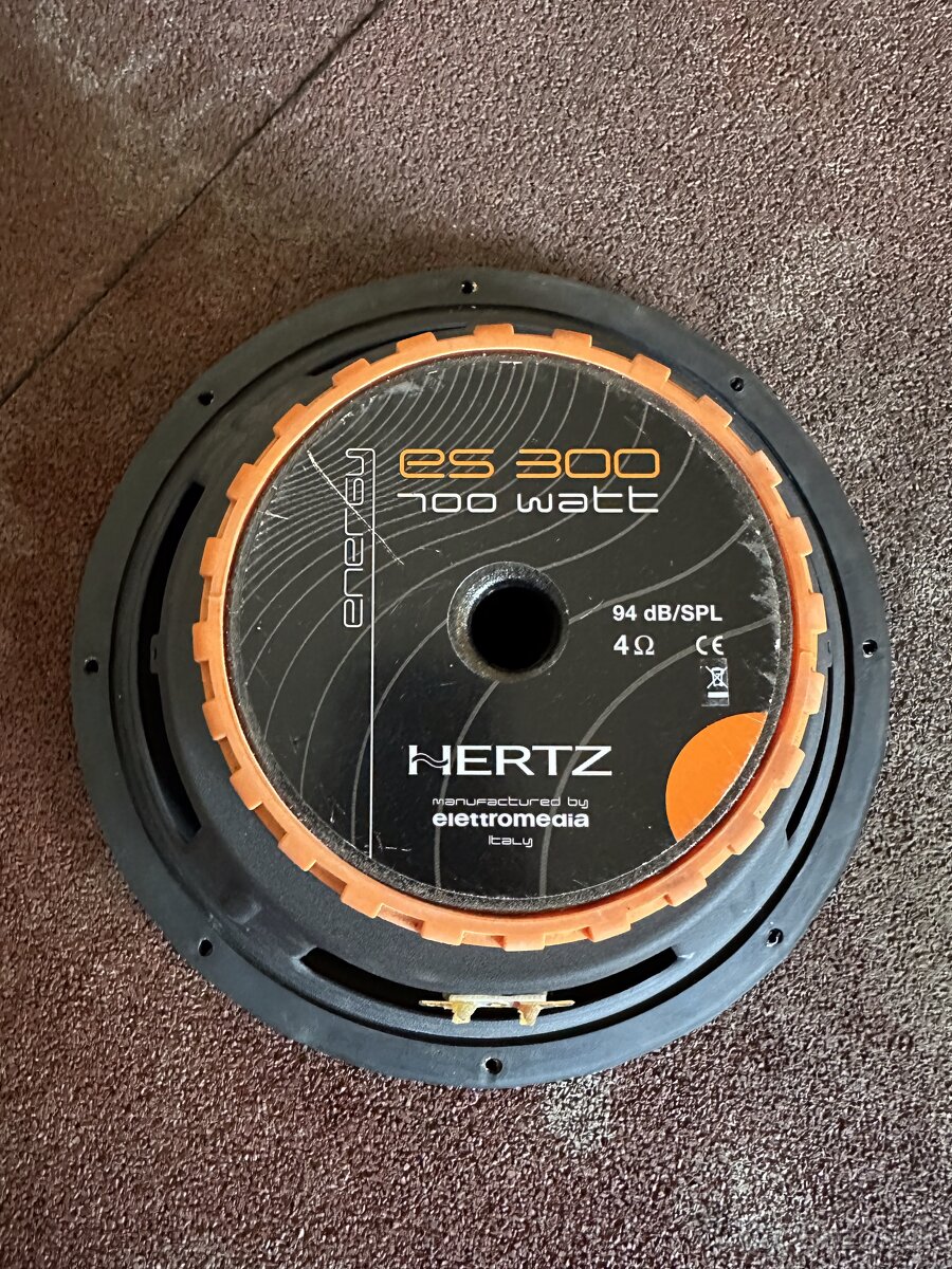 Subwoofer Hertz ES 300