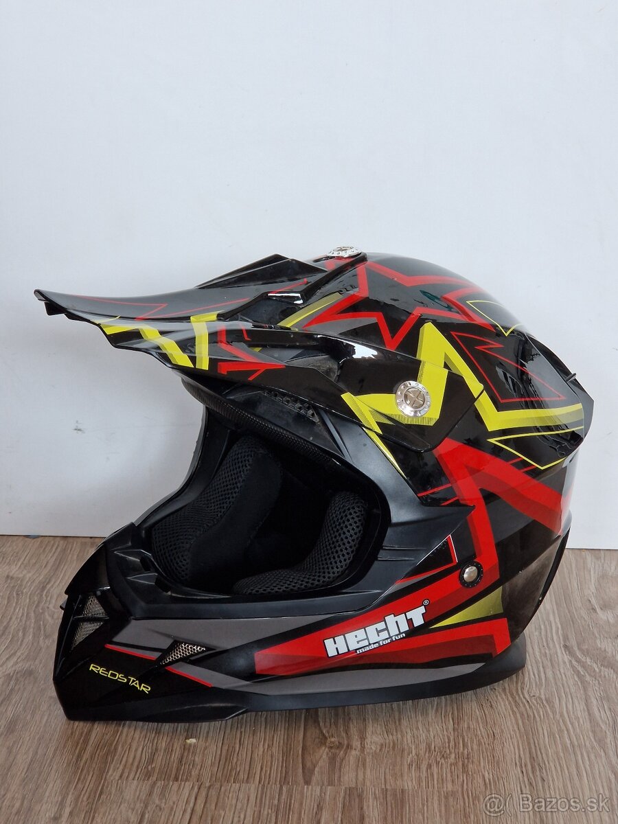 Prilba helma na štvorkolku hecht moto