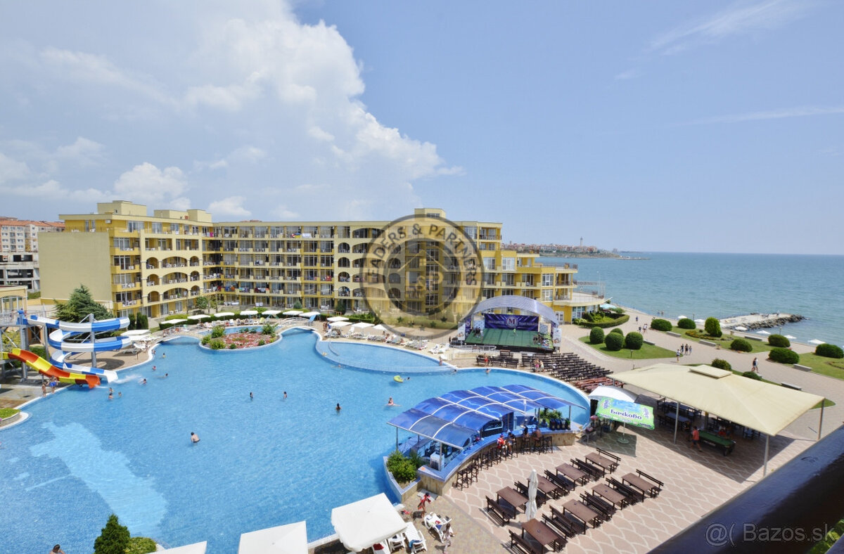 Apartmán 1+kk s terasou a bazénom Byala-Varna, Bulharsko