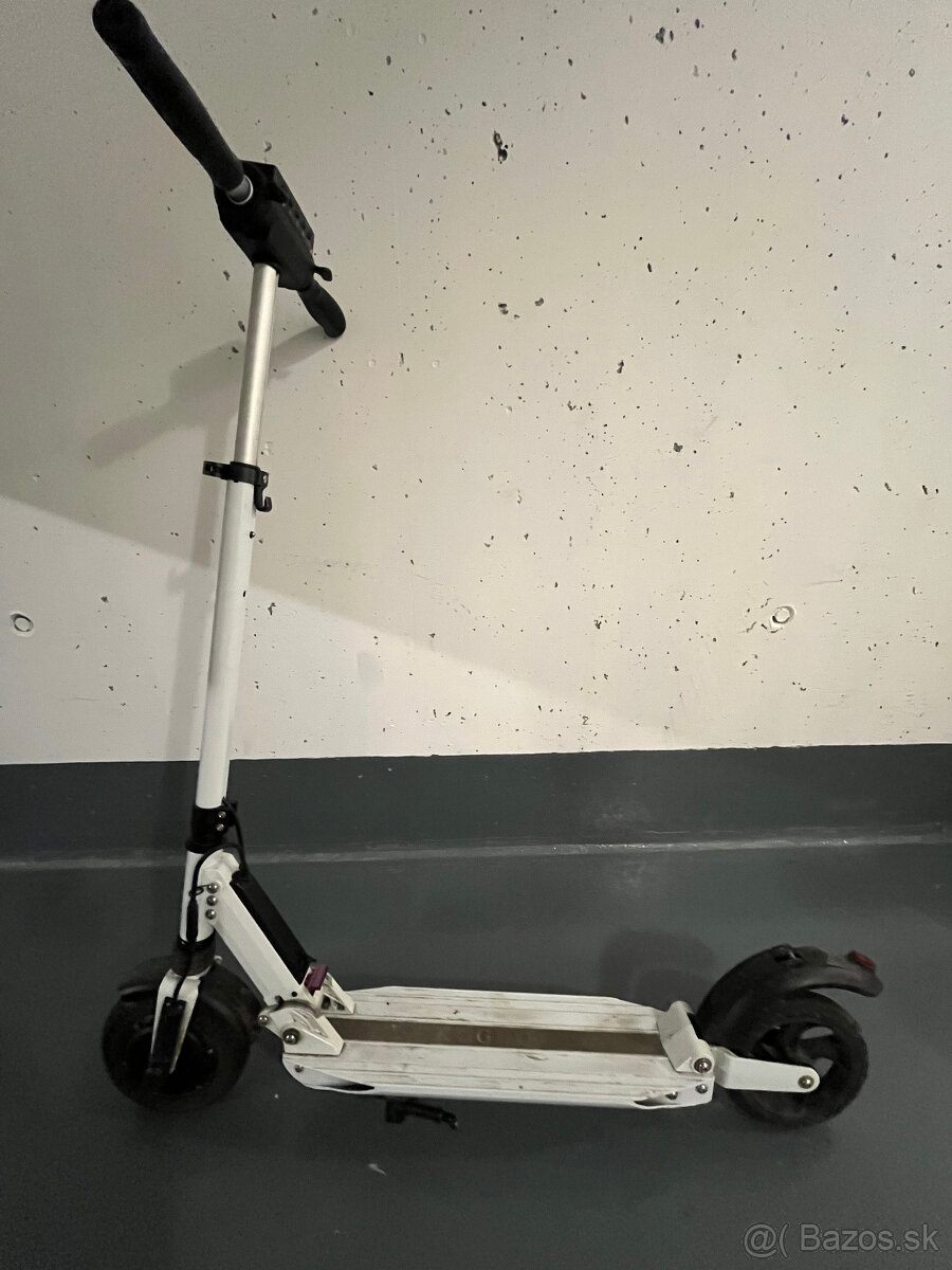 Elektrická kolobežka Kugoo S1