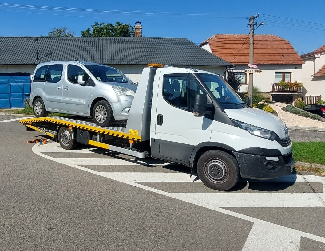 Odťahovka kat. N1 do 3,5t,IVECO 35S18 132kw, EURO6