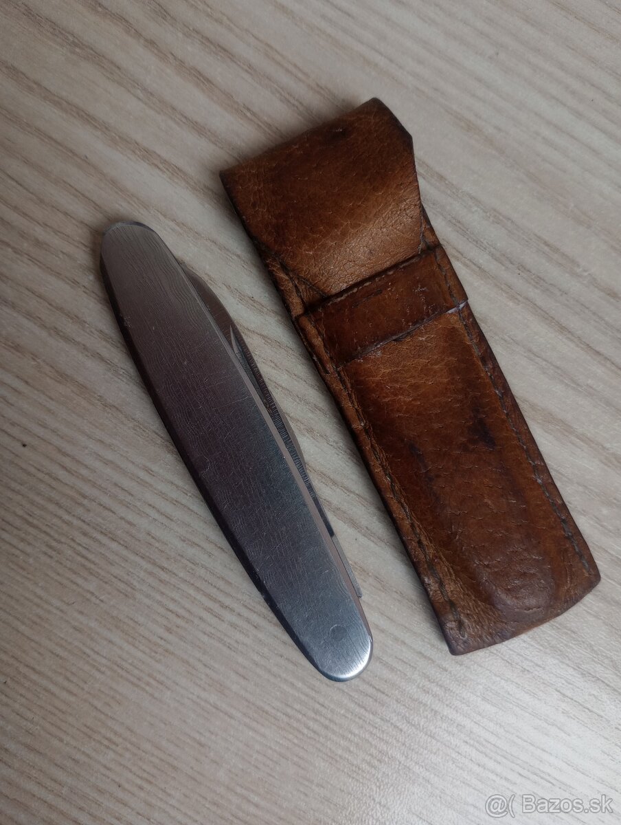 Starý nôž Sandrik