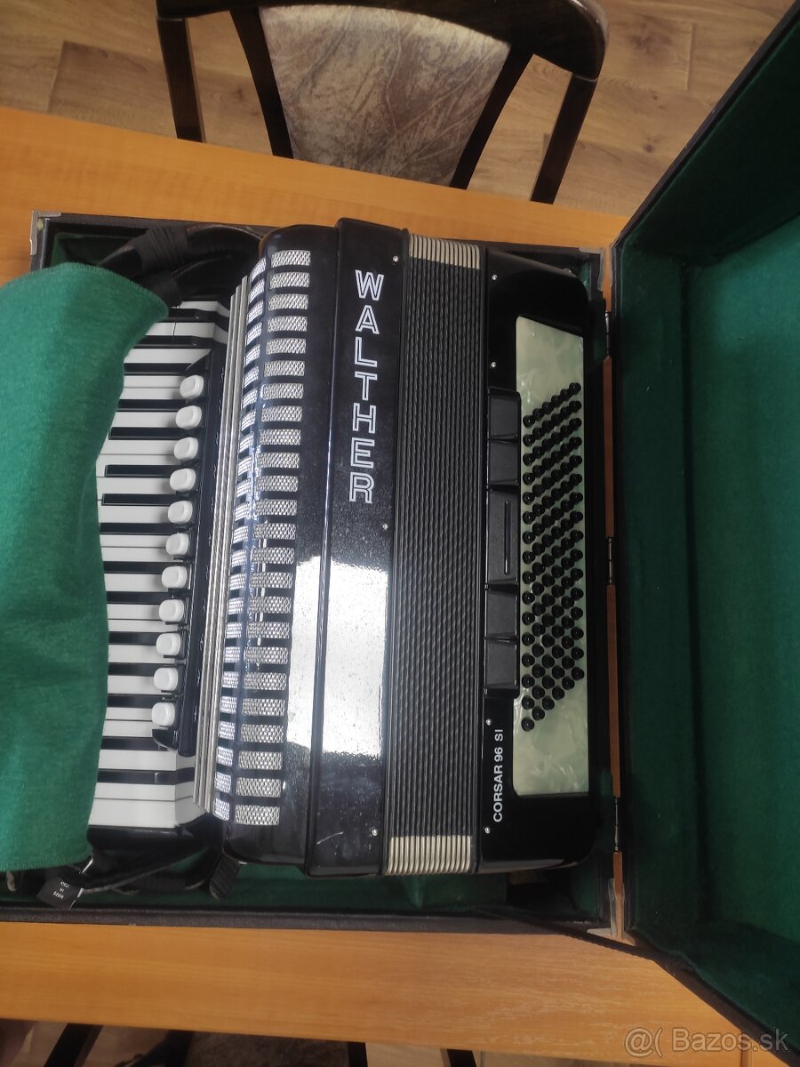 Predám akordeón Walther